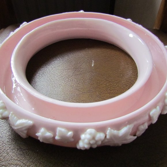 Verithin Lenwile Ardalt Pink Porcelain Flower Ring Centerpiece & Candle Holders - Picture 4 of 9